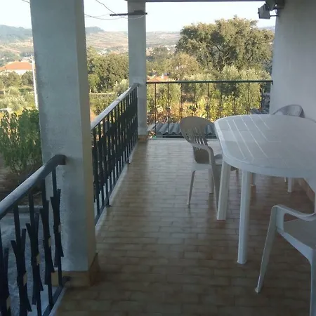 Casa Do Ferreirito Holiday home *